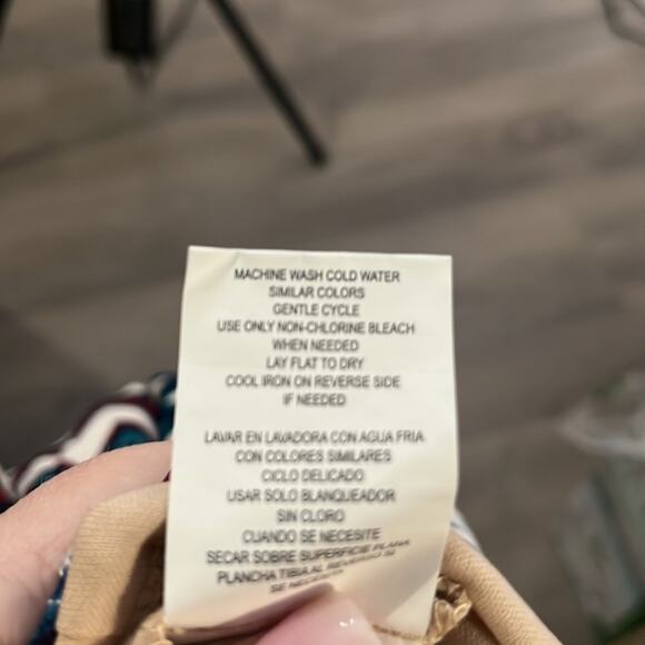 Speechless Green and Red Zigzag Print Roll Tab Sleeve Dress Size Medium - Picture 9 of 10